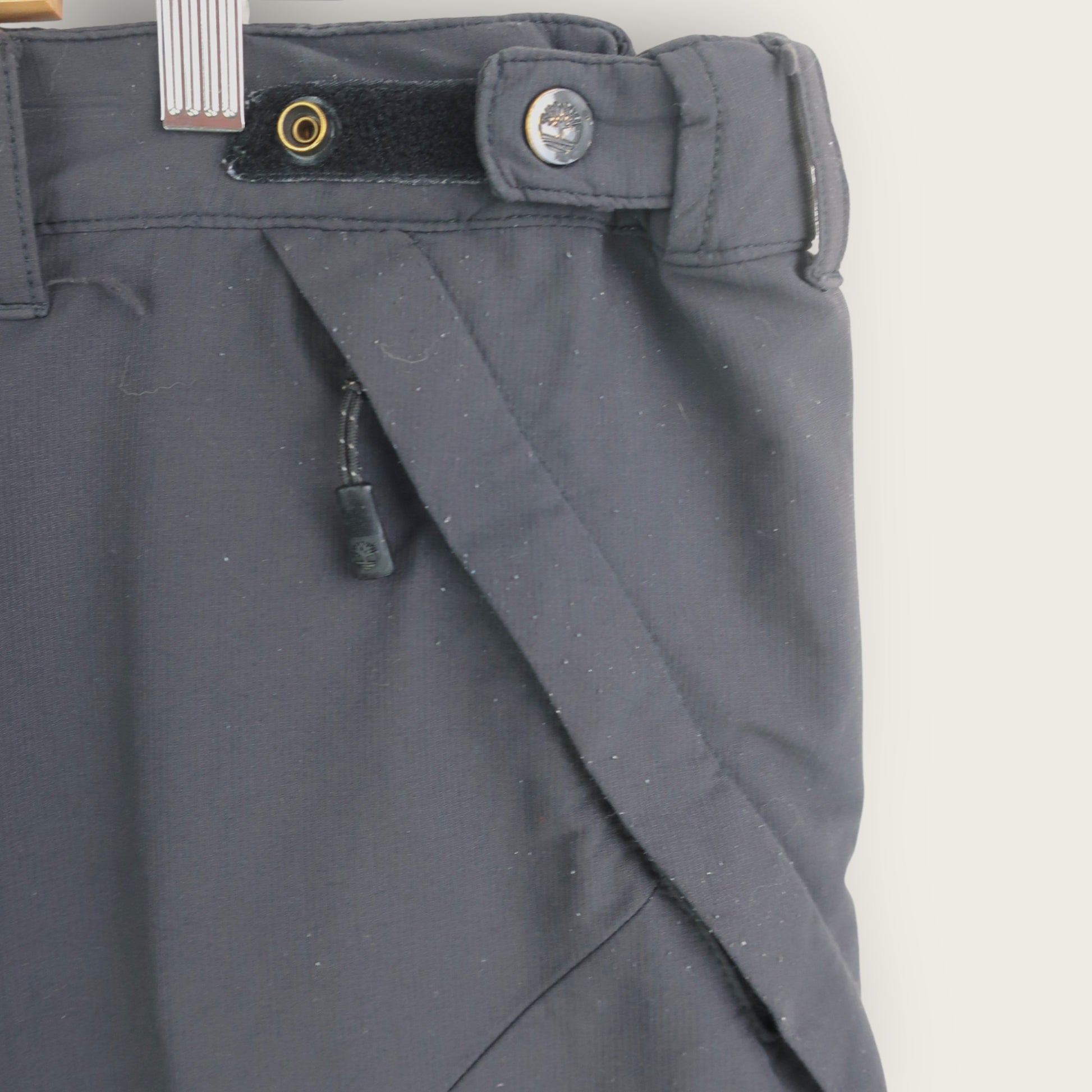 VINTAGE TIMBERLAND UTILITY SHORTS - 40"