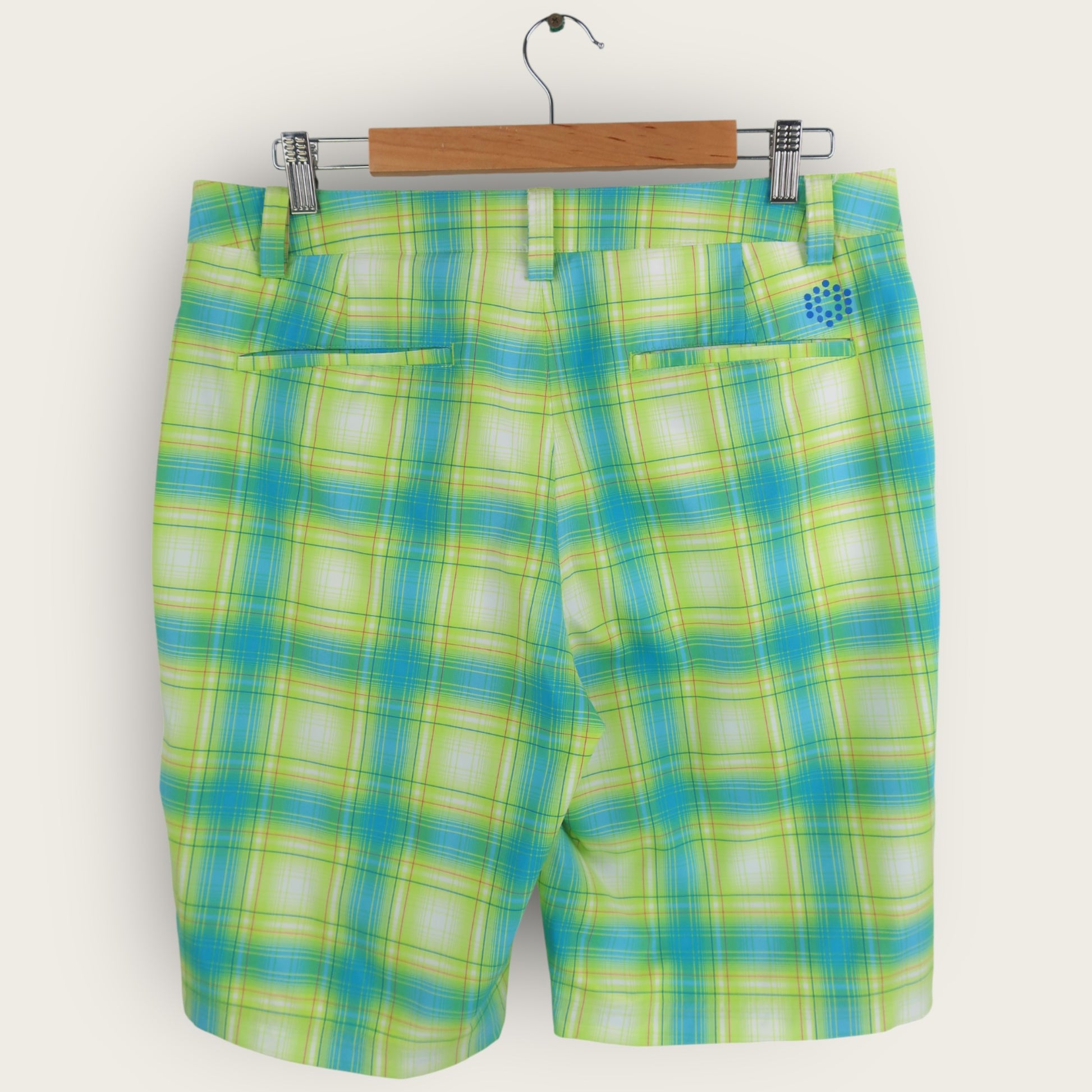 VINTAGE PUMA SHORTS - 32"