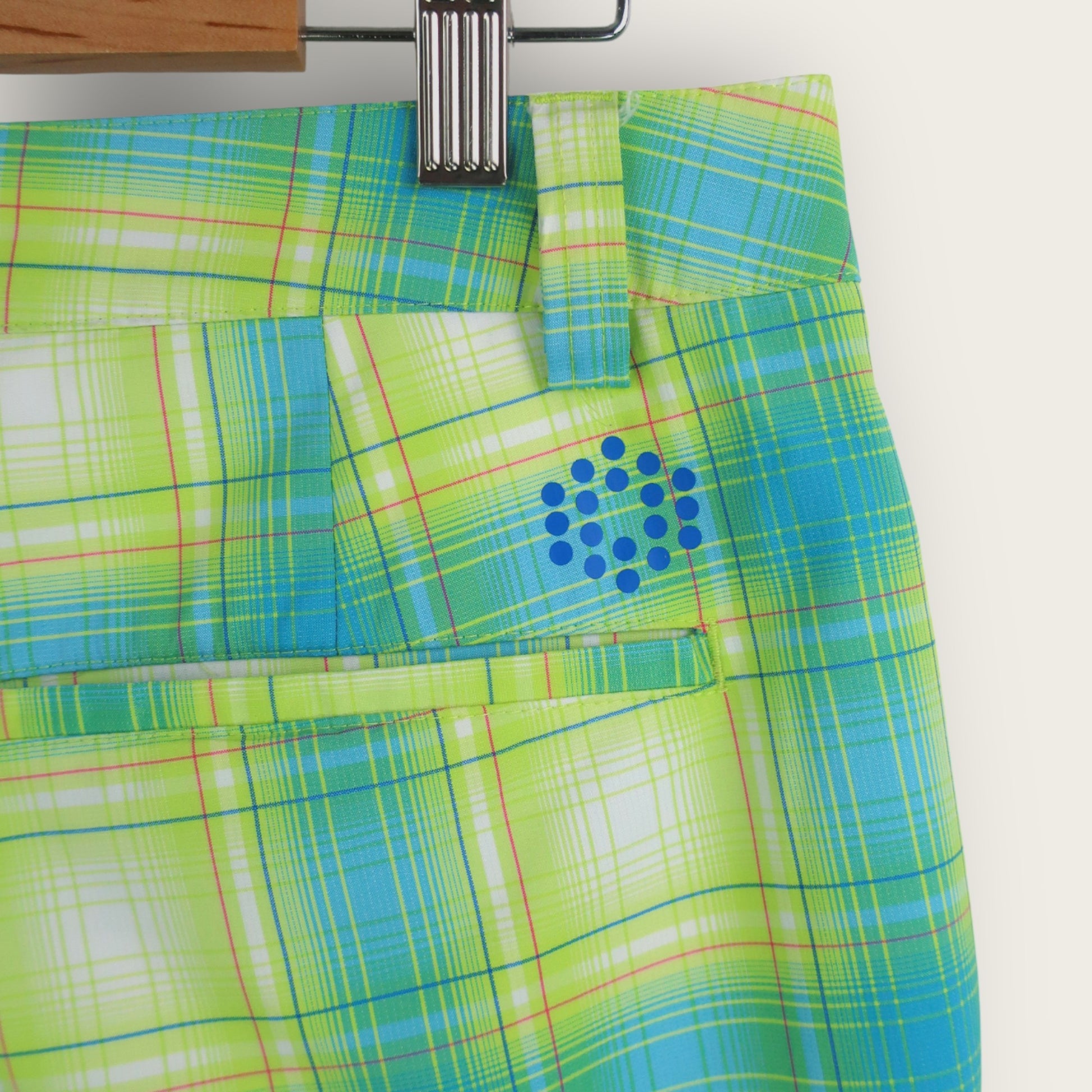 VINTAGE PUMA SHORTS - 32"