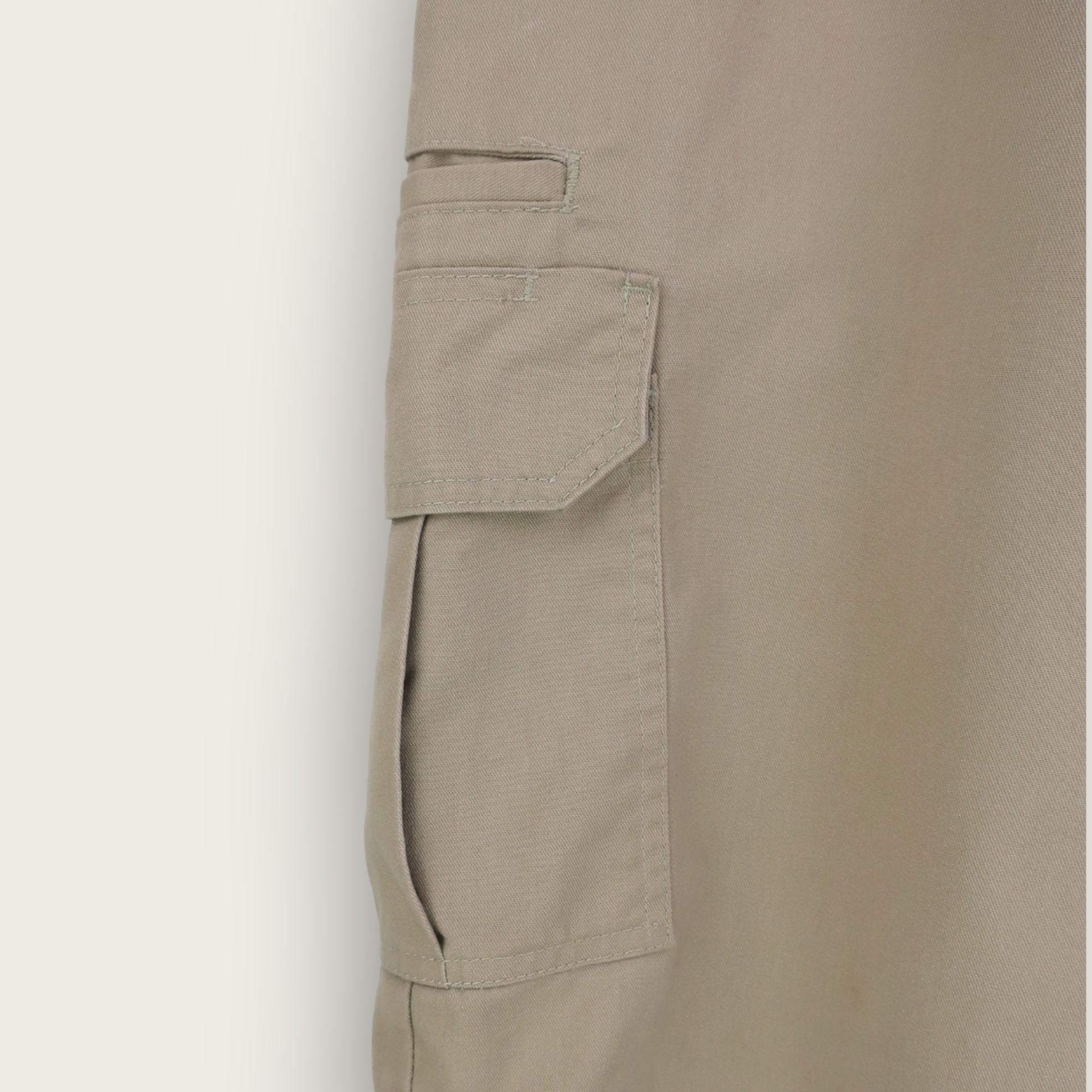 VINTAGE DICKIES CARGO SHORTS - 38"