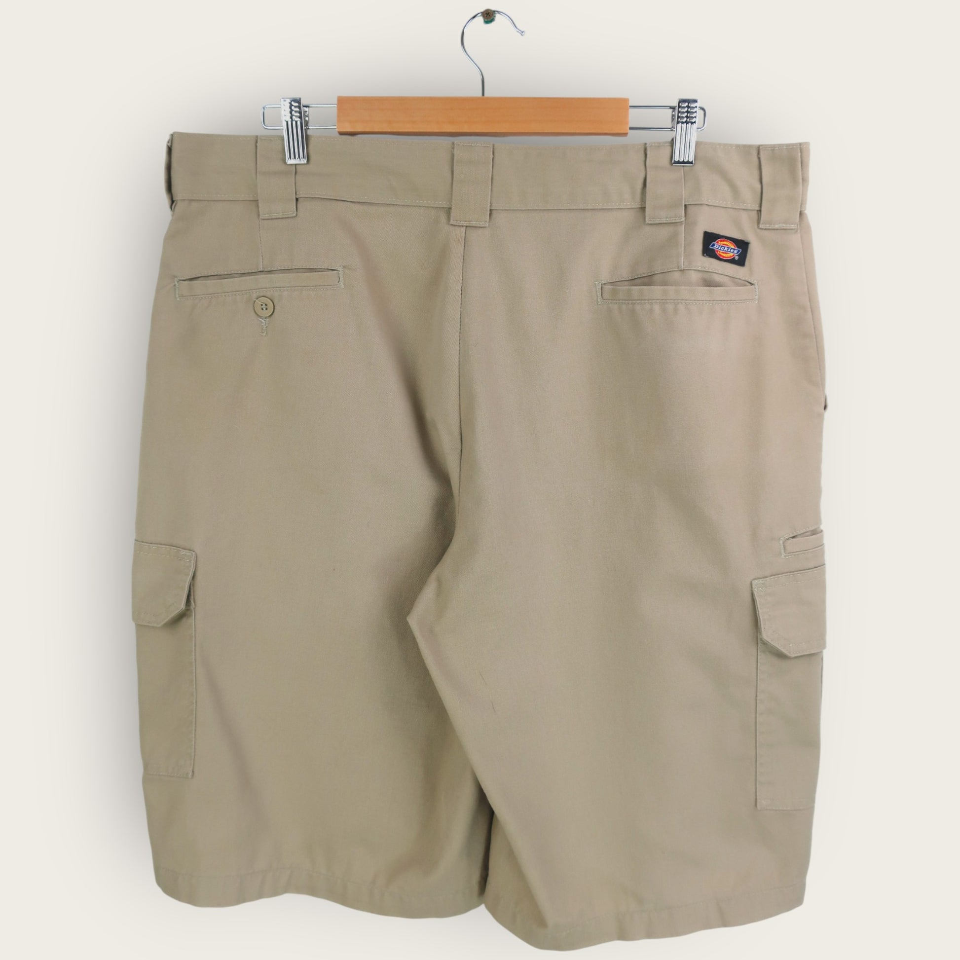 VINTAGE DICKIES CARGO SHORTS - 38"