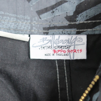 VINTAGE BILLABONG CARGO SHORTS - 38"