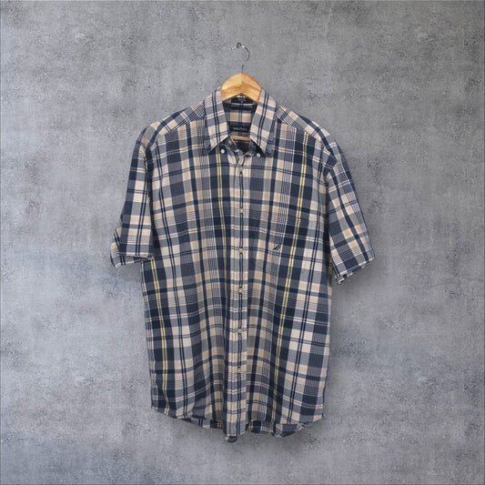 VINTAGE NAUTICA BUTTON-UP SHIRT - M