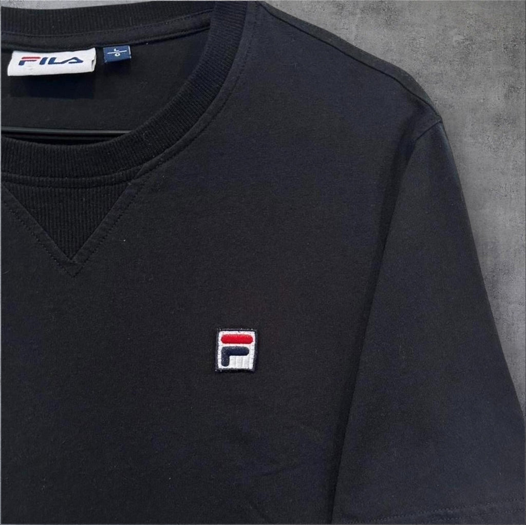 VINTAGE FILA T-SHIRT - L