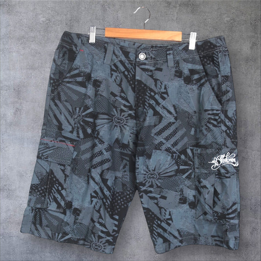 VINTAGE BILLABONG CARGO SHORTS - 38"
