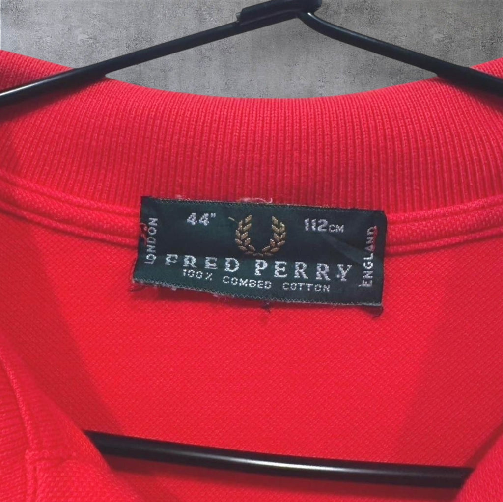 VINTAGE FRED PERRY POLO SHIRT - M/L
