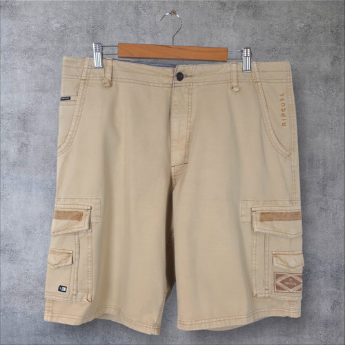 VINTAGE RIPCURL CARGO SHORTS - 36"