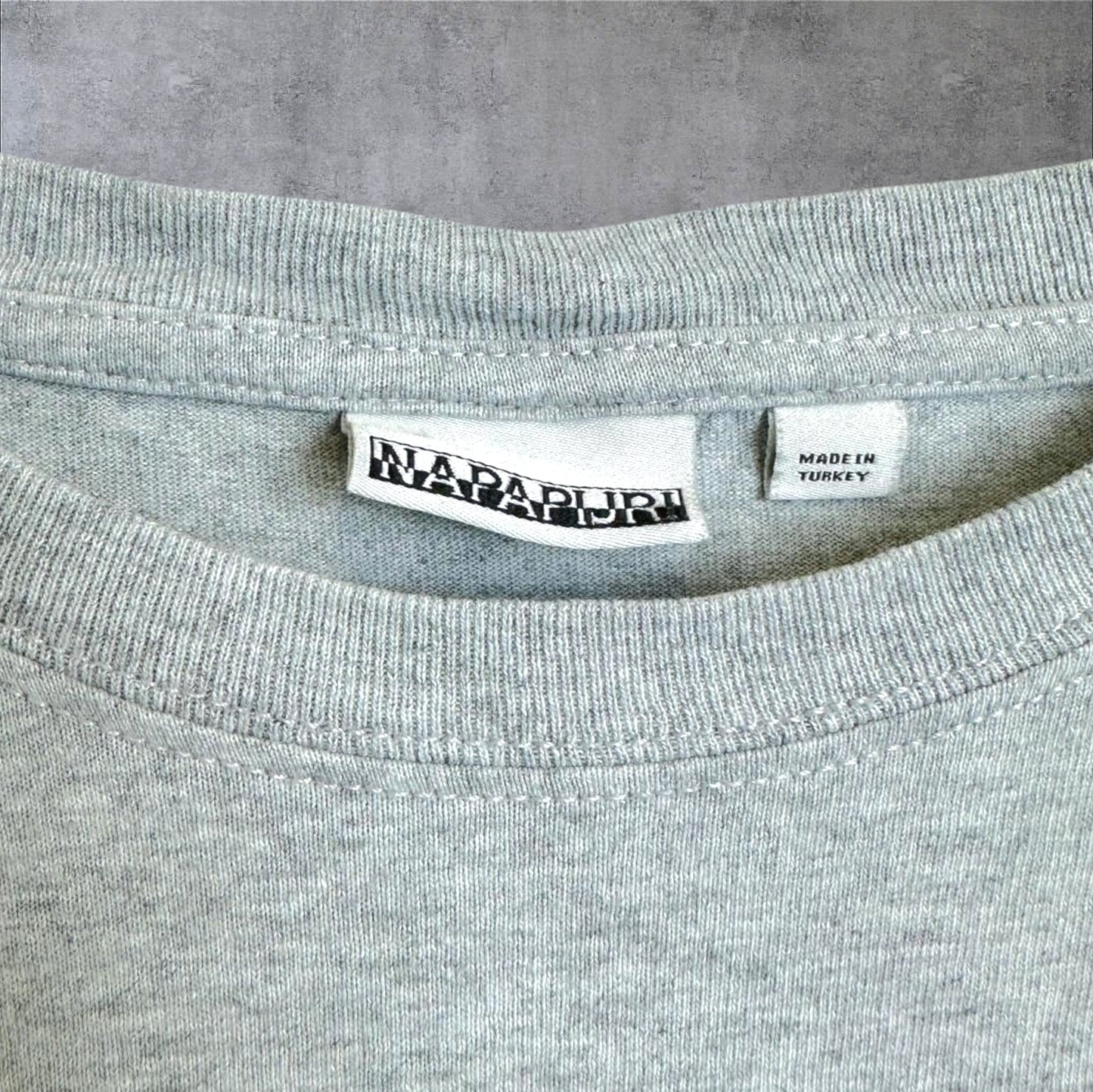 VINTAGE LONG-SLEEVE NAPAPIJRI T-SHIRT - M