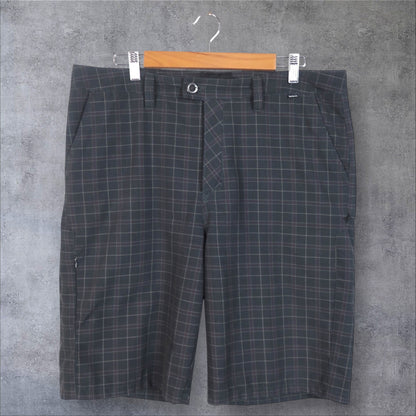 VINTAGE HURLEY SHORTS - 34"