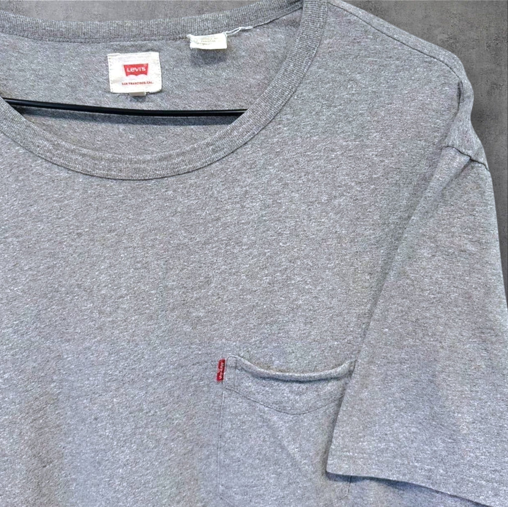VINTAGE LEVI'S T-SHIRT - XL