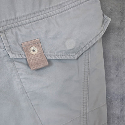 VINTAGE LEVI'S CARGO SHORTS - 34"