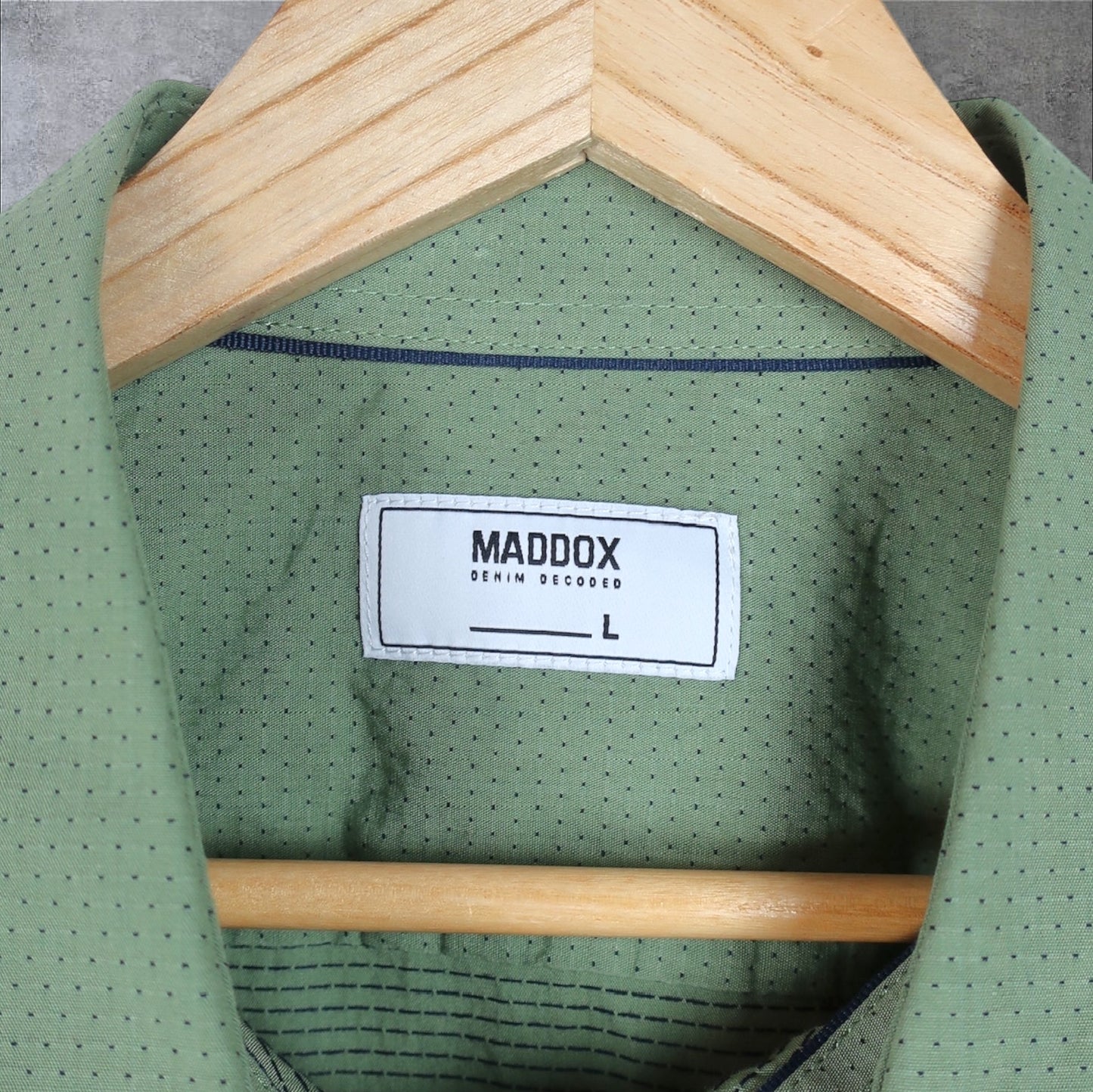 MADDOX BUTTON-UP SHIRT - L