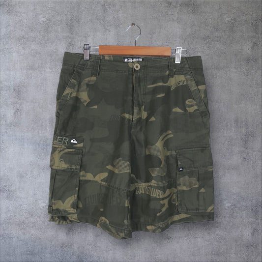 VINTAGE QUIKSILVER CARGO SHORTS - 32"