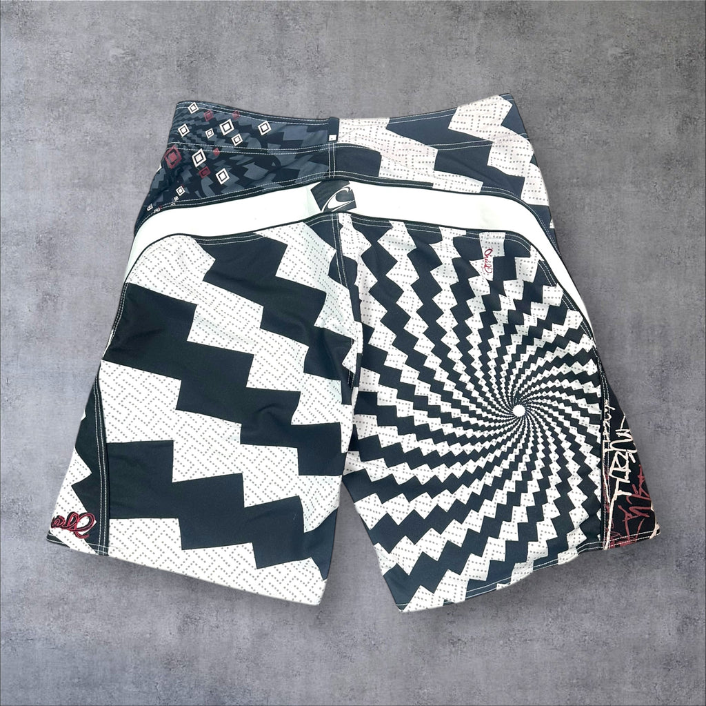 VINTAGE O'NEILL BOARD SHORTS - XL
