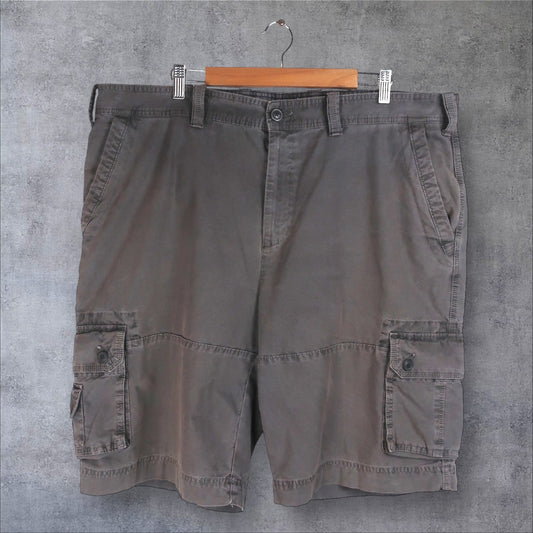 VINTAGE TOMMY HILFIGER CARGO SHORTS - 42"
