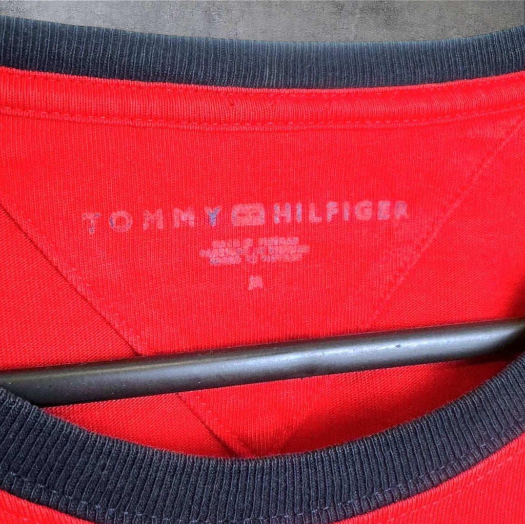 TOMMY HILFIGER T-SHIRT - M