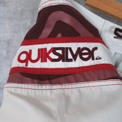 VINTAGE QUIKSILVER BOARD SHORTS - M