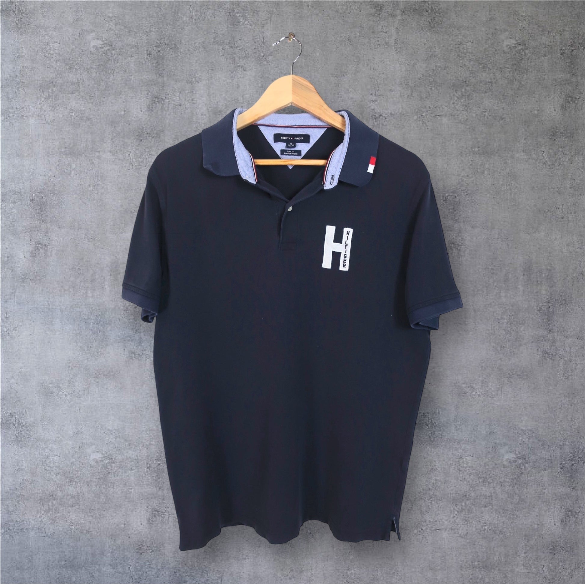 VINTAGE TOMMY HILFIGER POLO SHIRT - L/XL