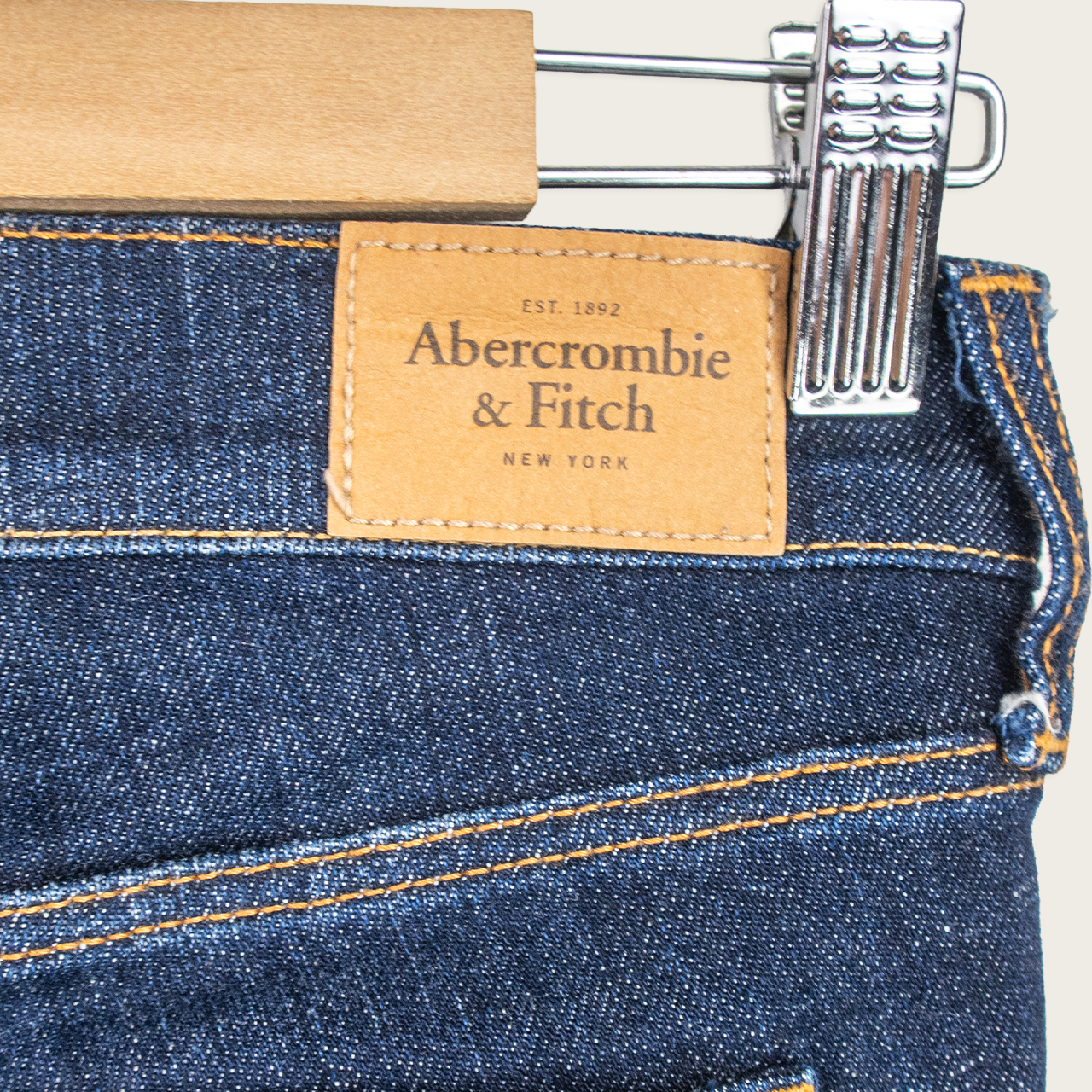 Abercrombie & Fitch Skinny Jeans - Distressed Dark Wash - Size 4