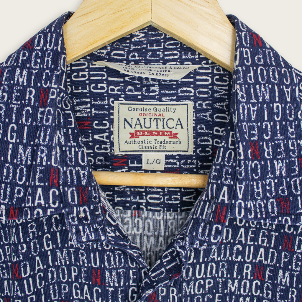 VINTAGE LONG-SLEEVE NAUTICA BUTTON-UP SHIRT - L