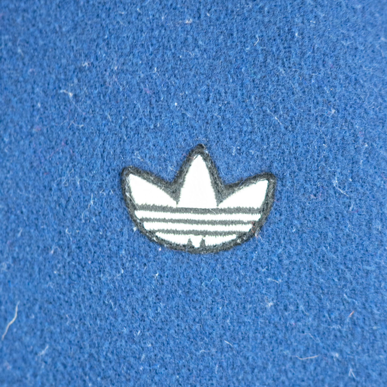 VINTAGE ADIDAS JACKET - M