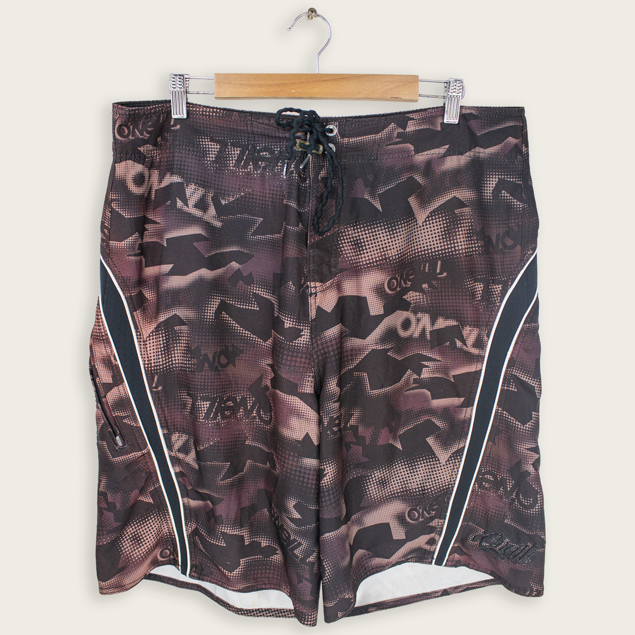 VINTAGE O'NEILL BOARD SHORTS - 36"