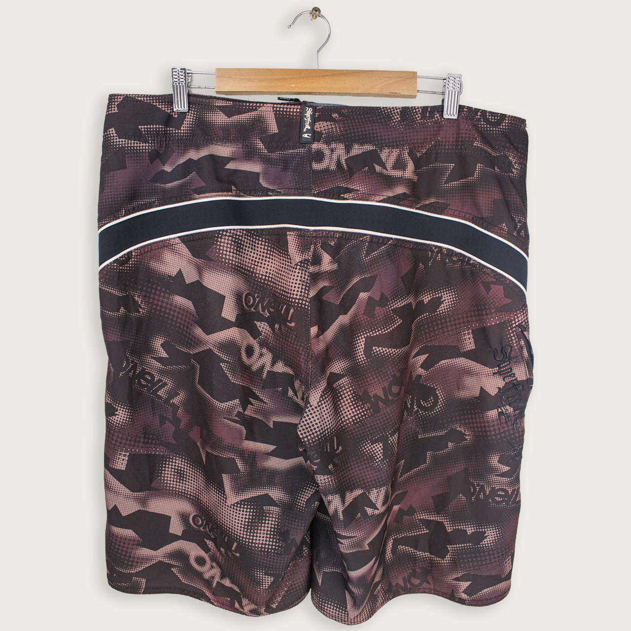 VINTAGE O'NEILL BOARD SHORTS - 36"