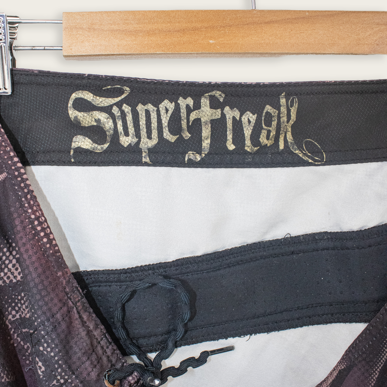 VINTAGE O'NEILL BOARD SHORTS - 36"