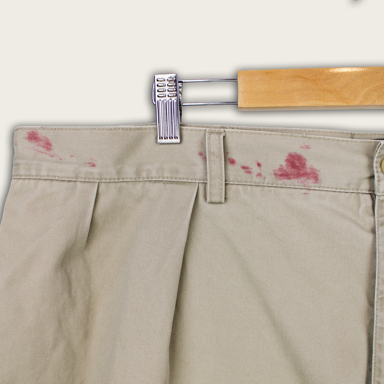 VINTAGE RALPH LAUREN PLEATED SHORTS - 42"