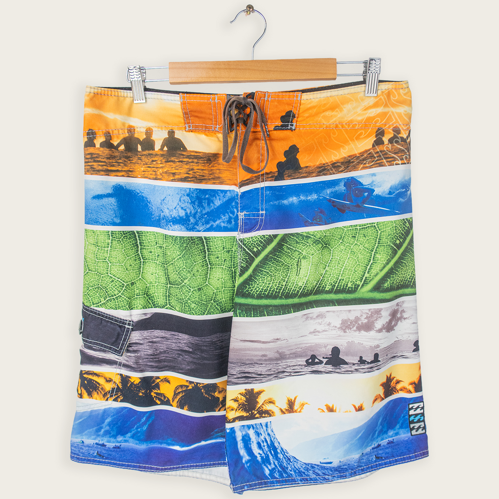 00's BILLABONG BOARD SHORTS - 34"