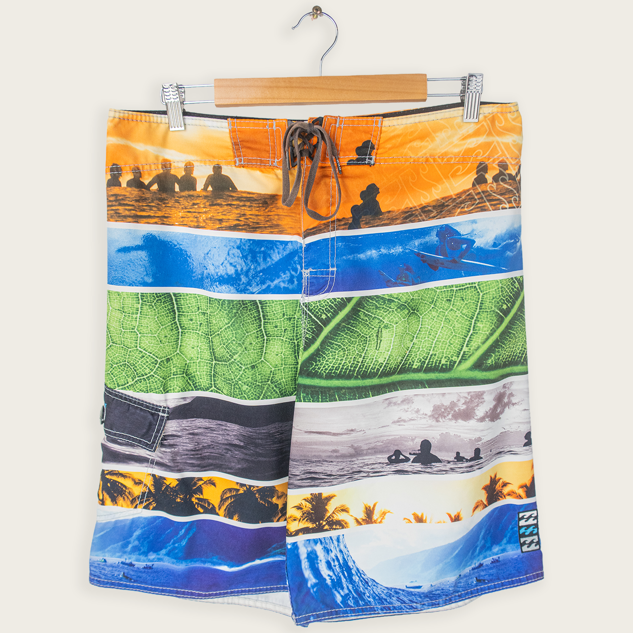 00's BILLABONG BOARD SHORTS - 34"