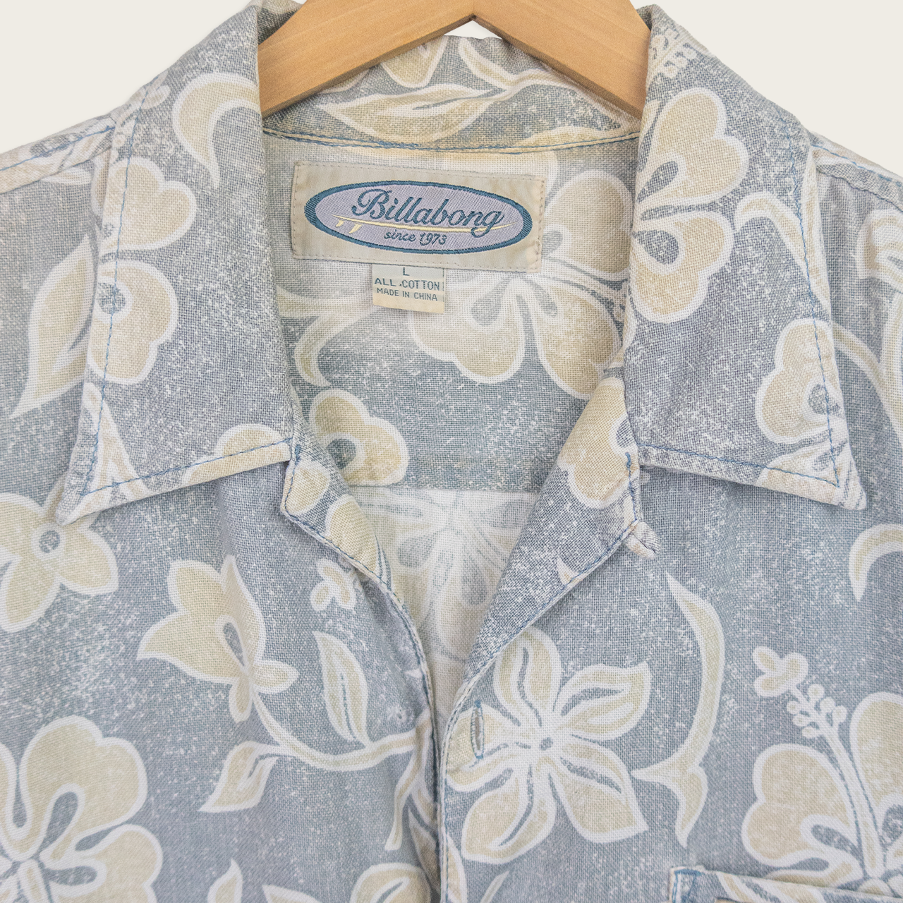 00's Billabong Button-Up Shirt - L