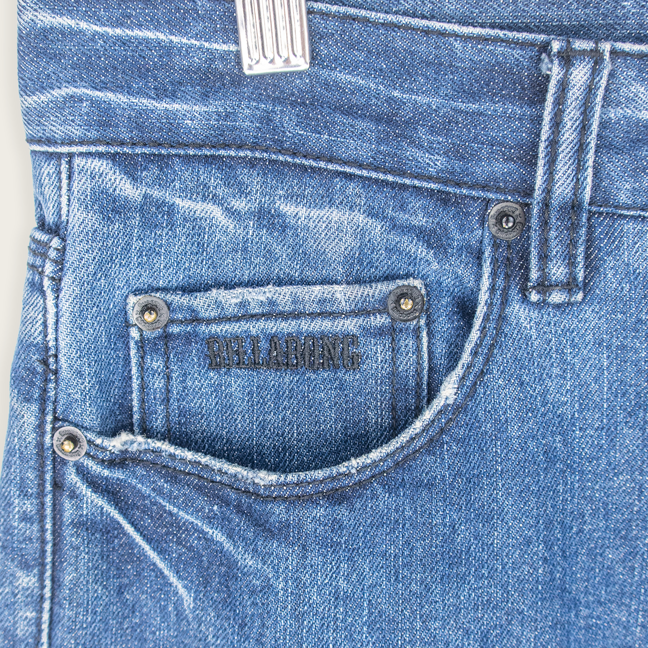 00's BILLABONG JEANS - 32"