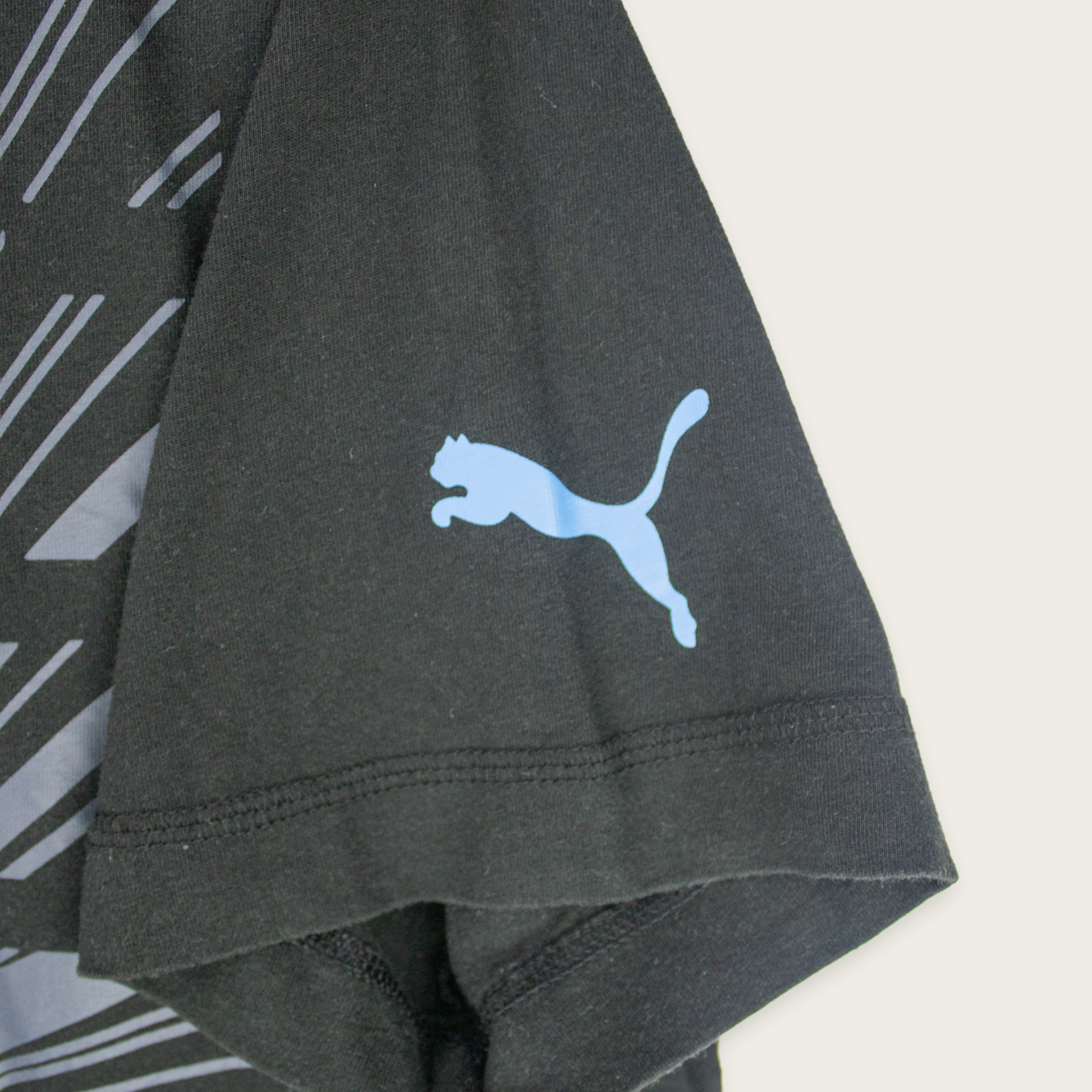 VINTAGE PUMA T-SHIRT - L