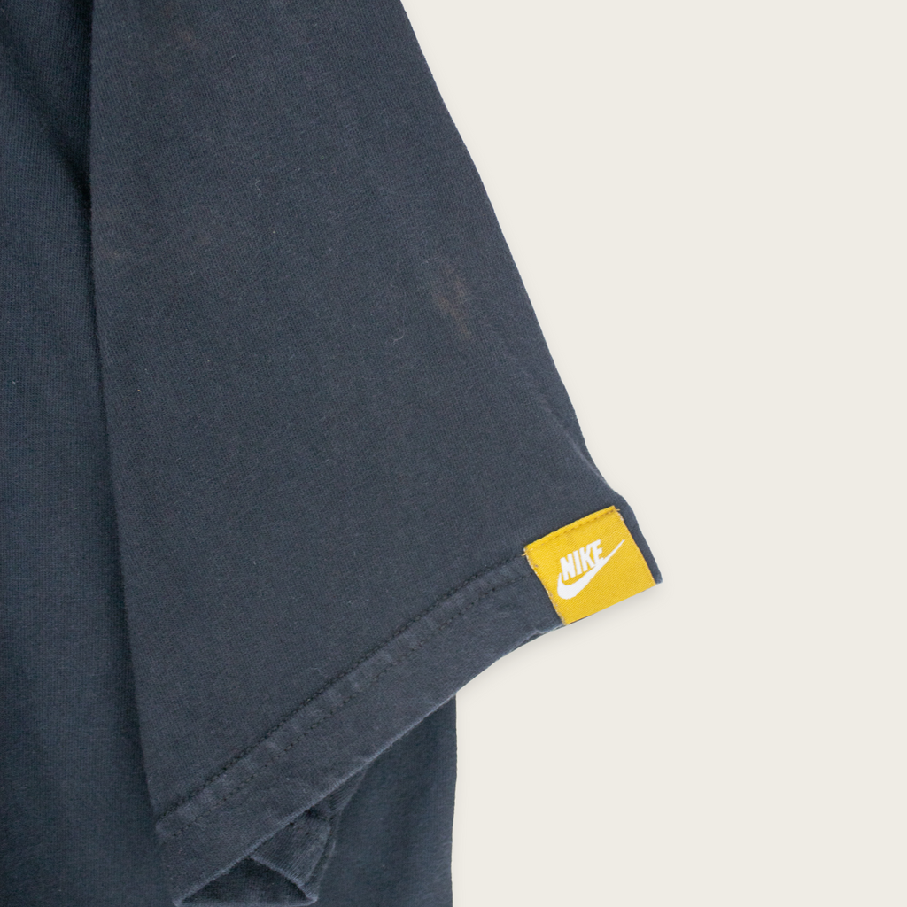 VINTAGE NIKE T-SHIRT - XL