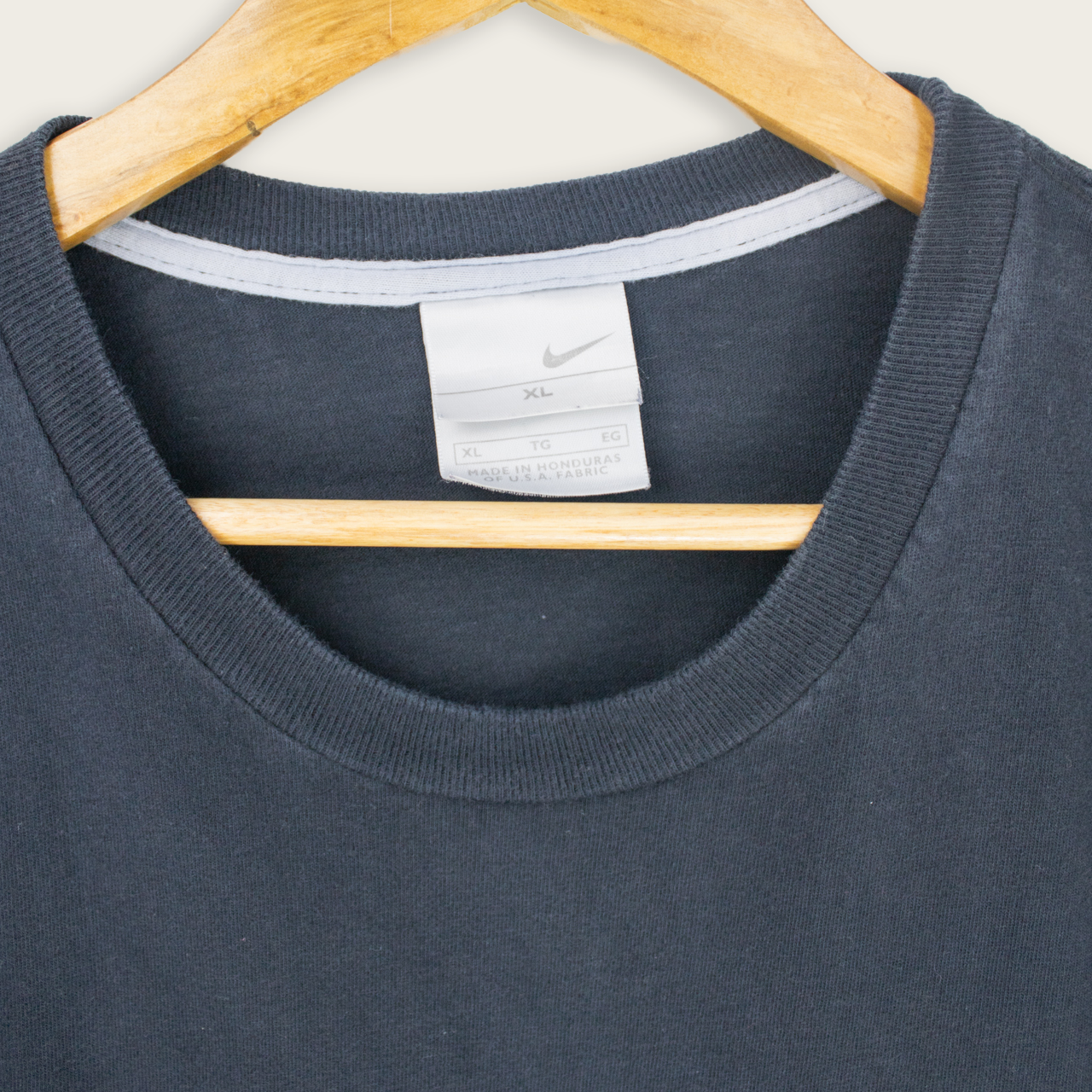 VINTAGE NIKE T-SHIRT - XL