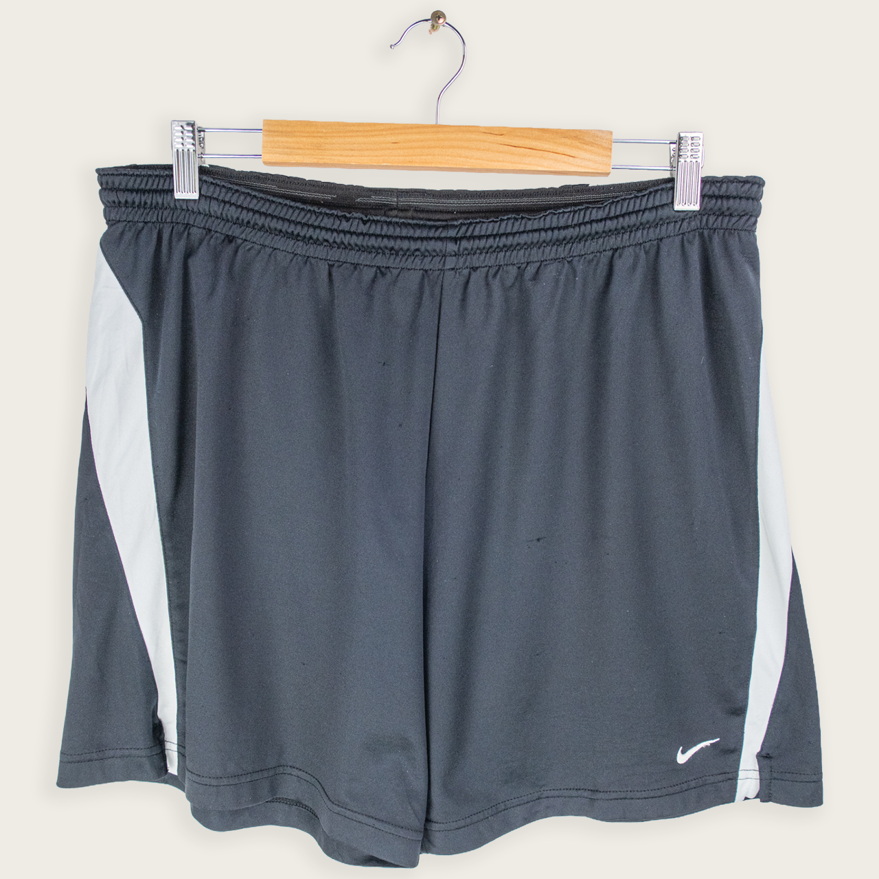 00's NIKE TRACK SHORTS - L