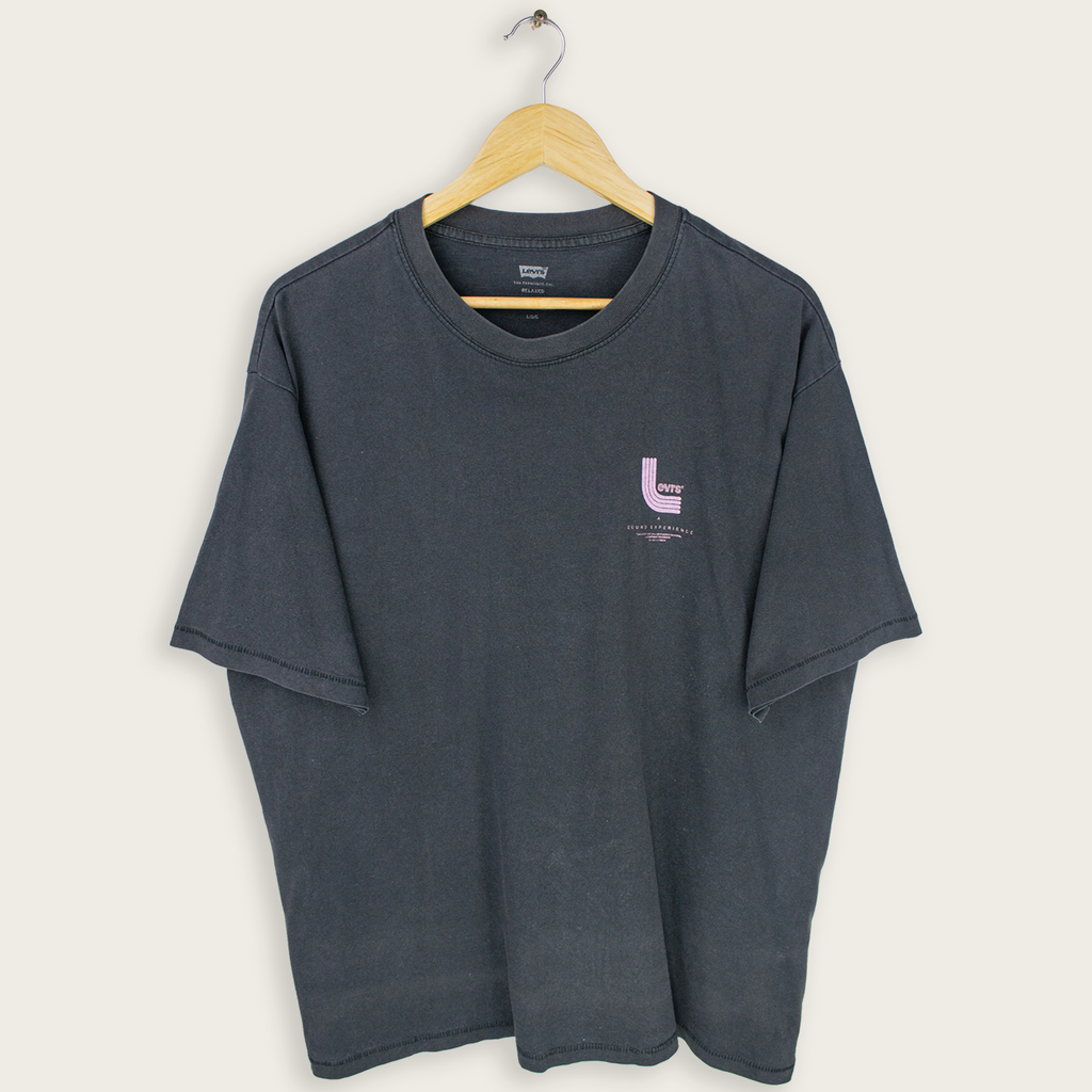 VINTAGE LEVI'S T-SHIRT - L