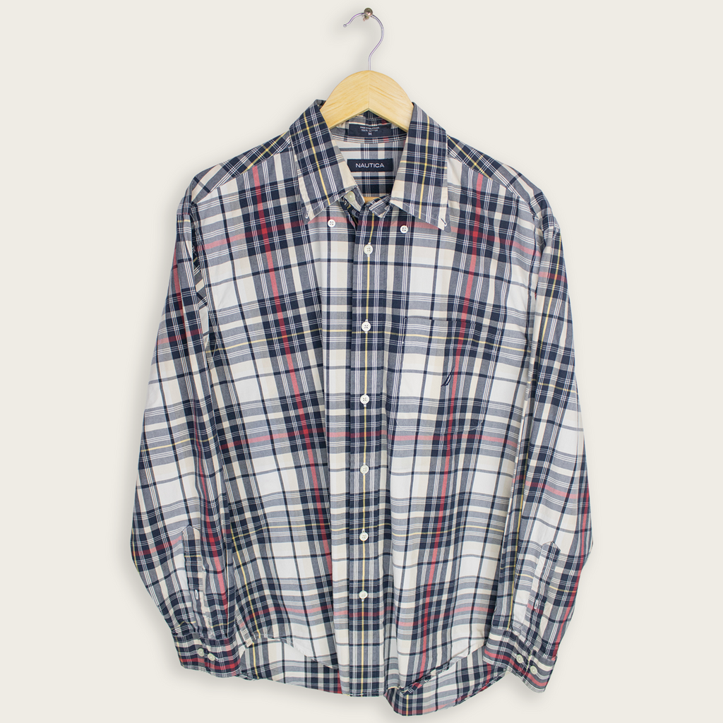 VINTAGE LONG-SLEEVE NAUTICA BUTTON-UP SHIRT - M
