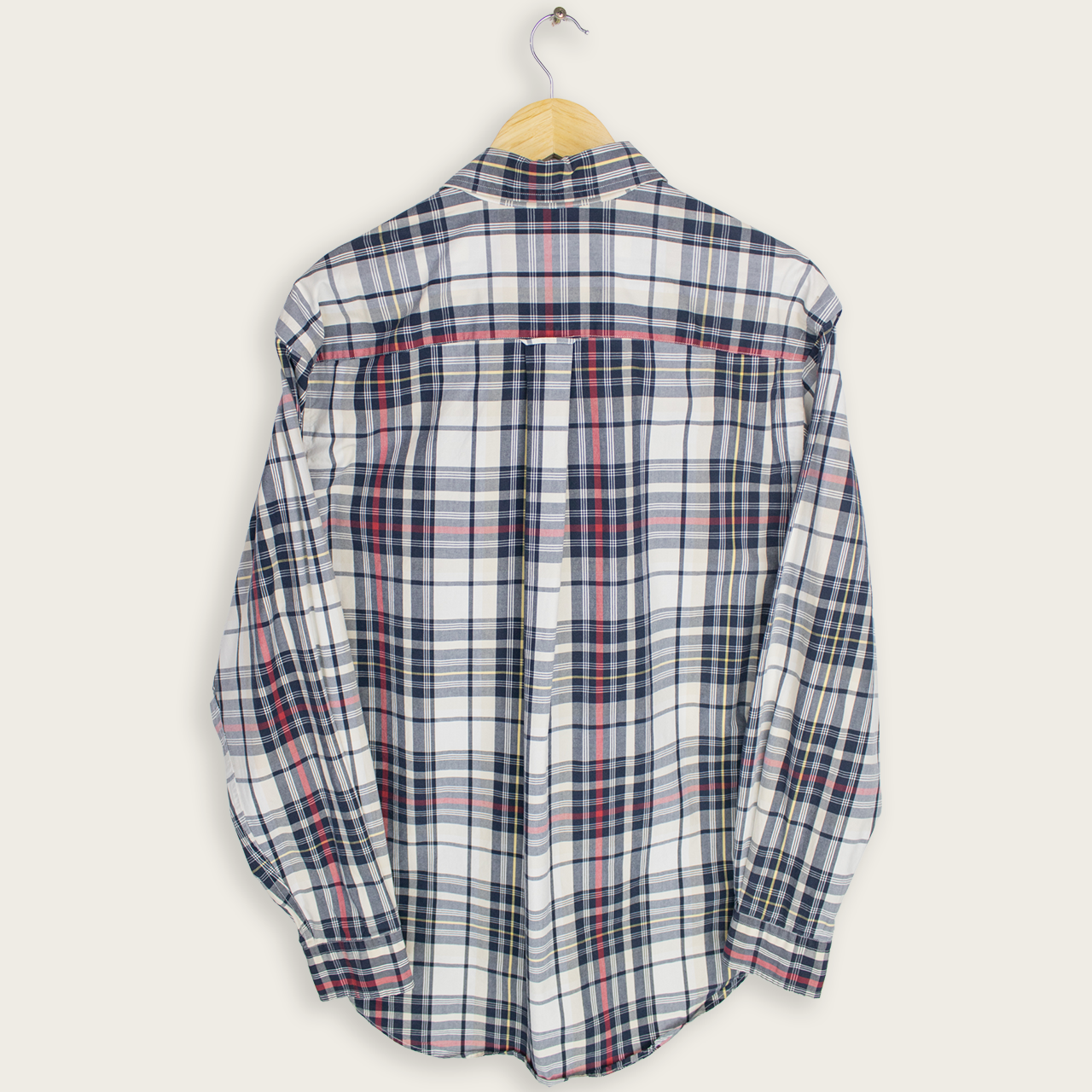 VINTAGE LONG-SLEEVE NAUTICA BUTTON-UP SHIRT - M