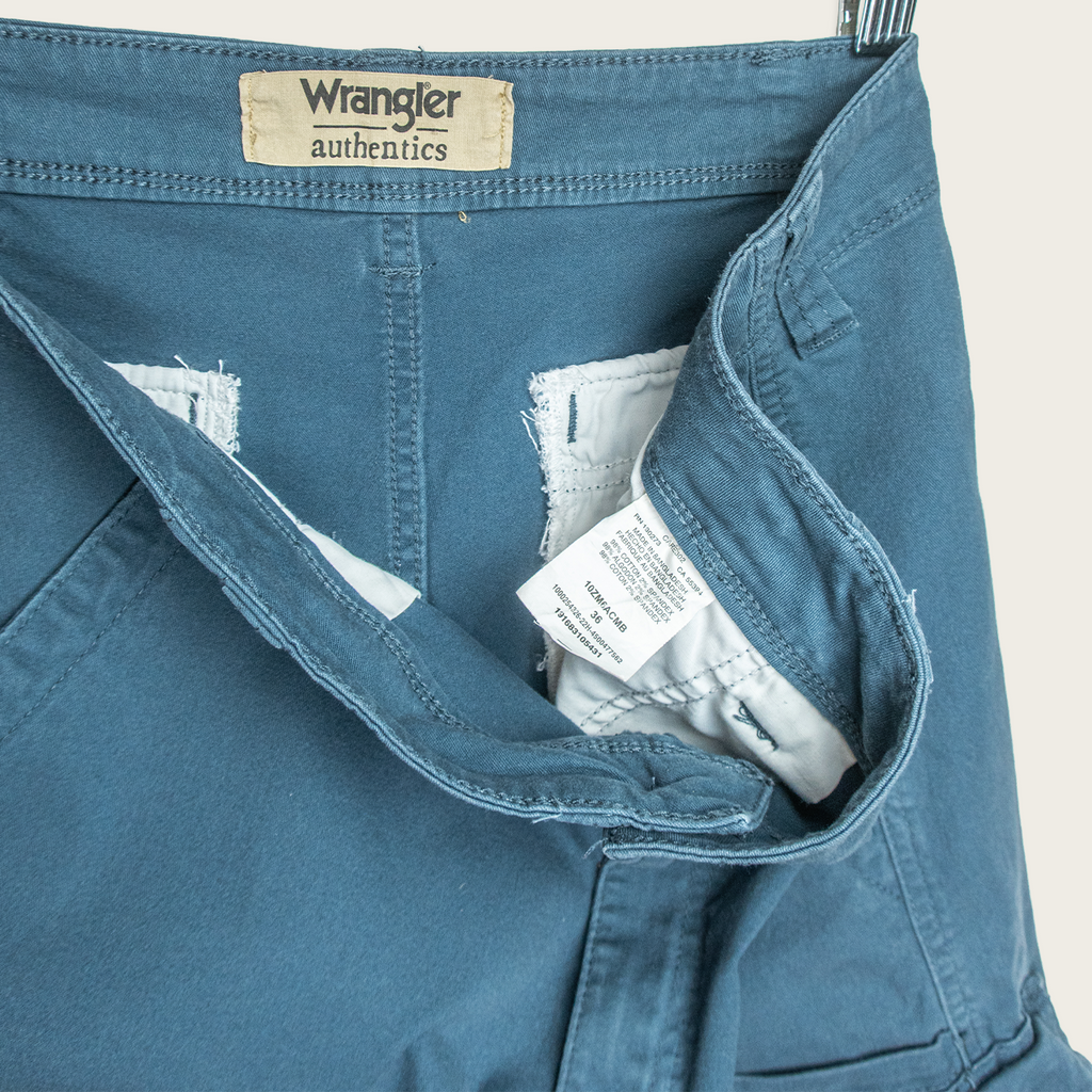 Wrangler Cargo Shorts - L/XL