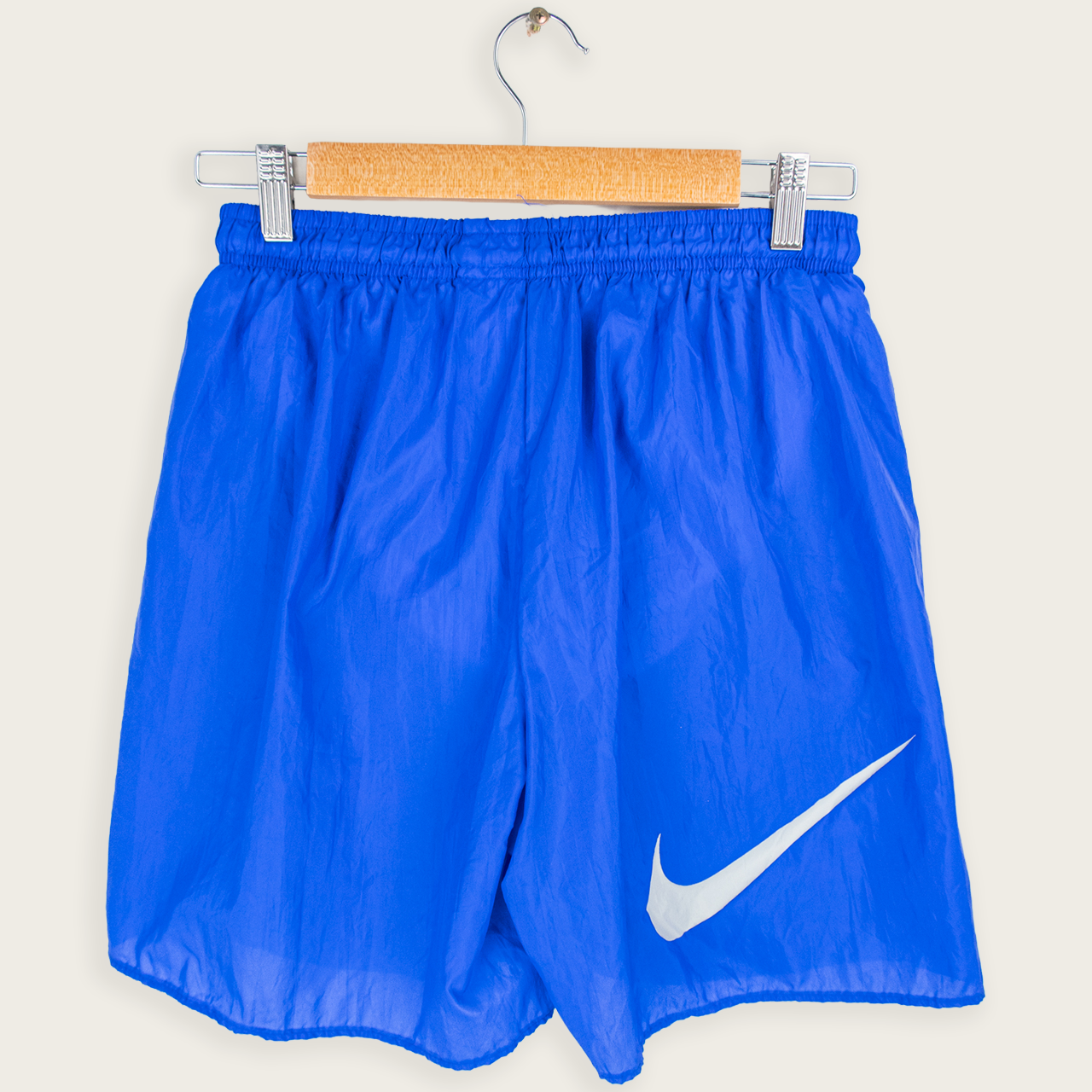90's NIKE TRACK SHORTS - M