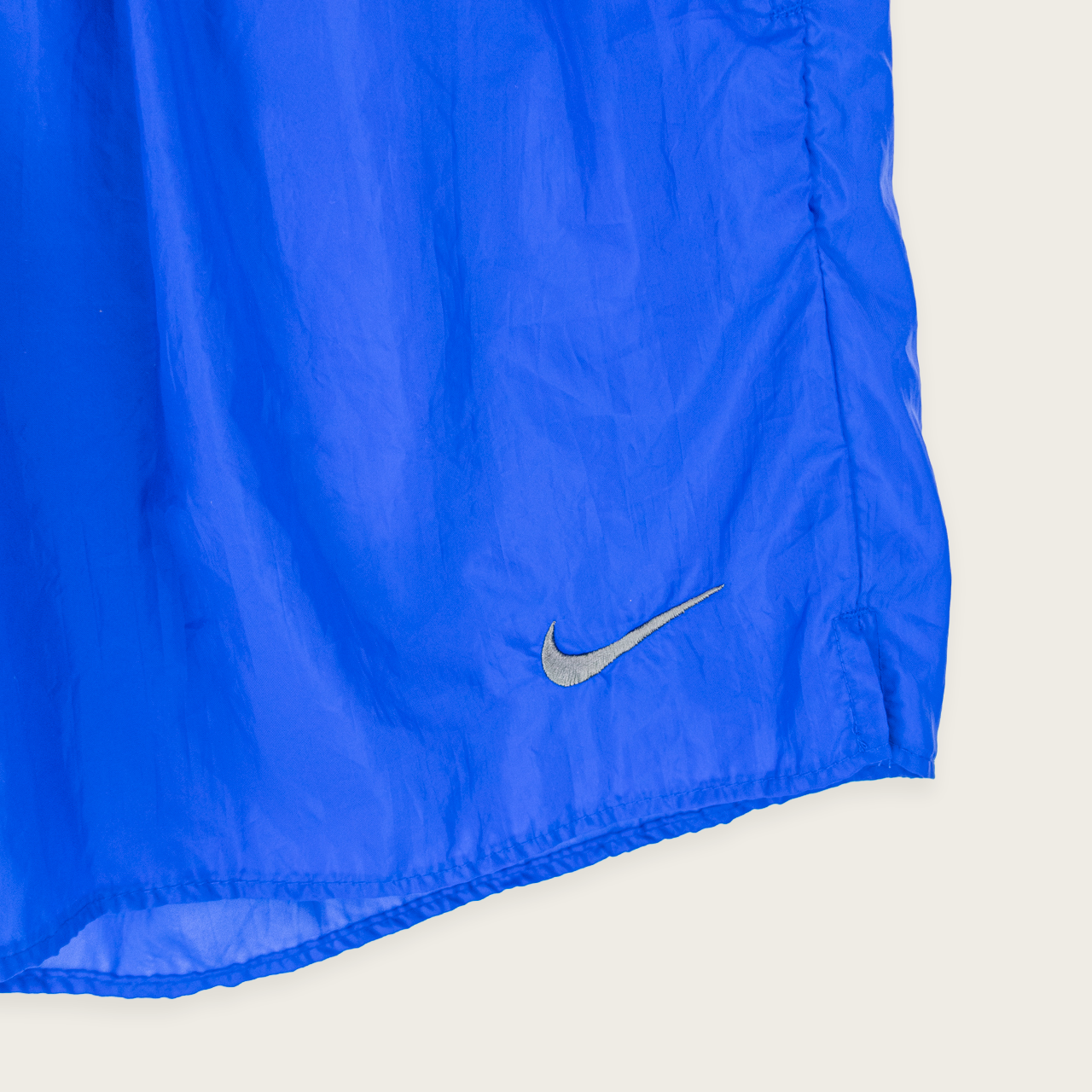 90's NIKE TRACK SHORTS - M