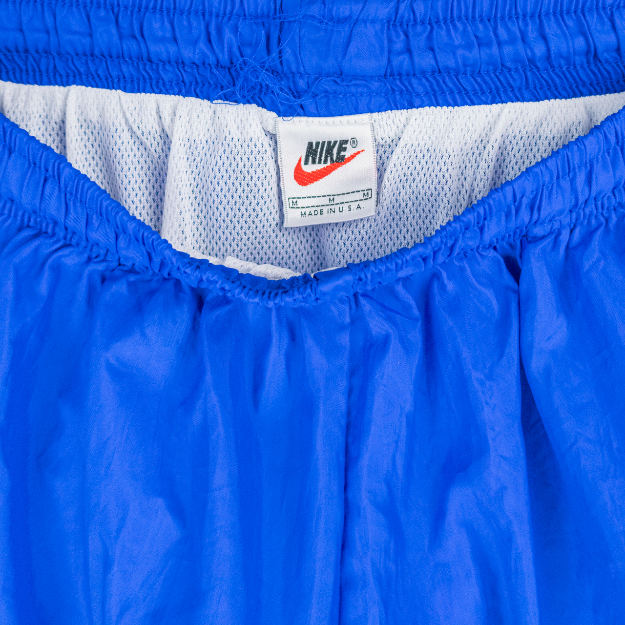 90's NIKE TRACK SHORTS - M