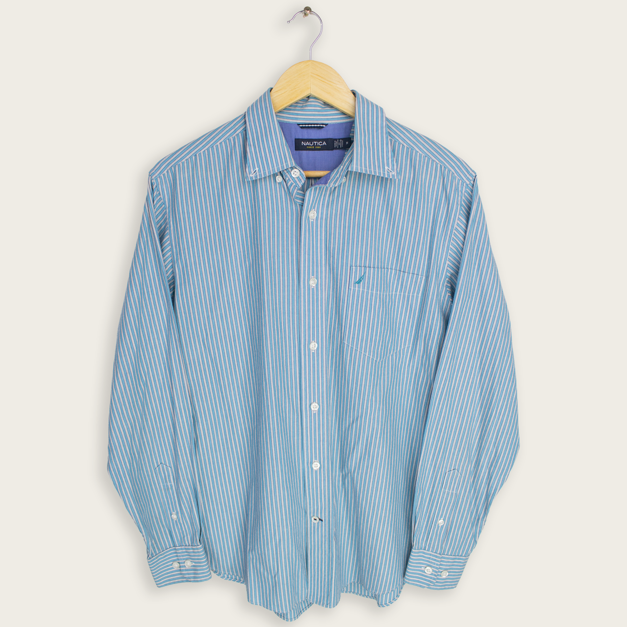VINTAGE LONG-SLEEVE NAUTICA BUTTON-UP SHIRT - M