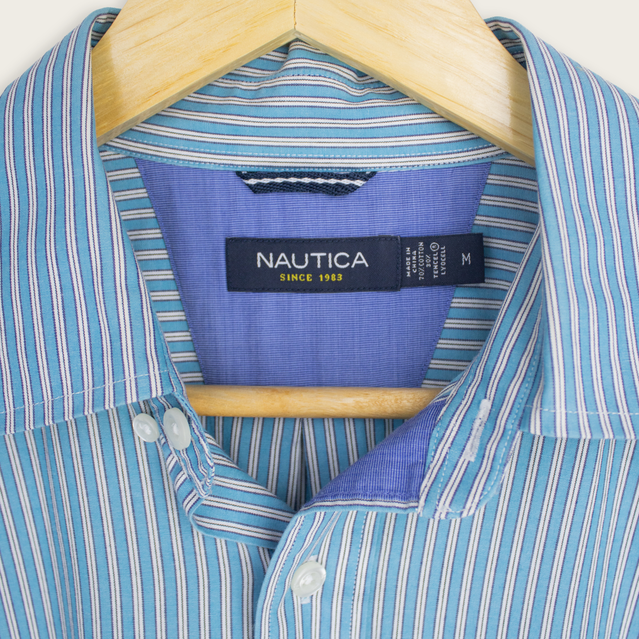 VINTAGE LONG-SLEEVE NAUTICA BUTTON-UP SHIRT - M