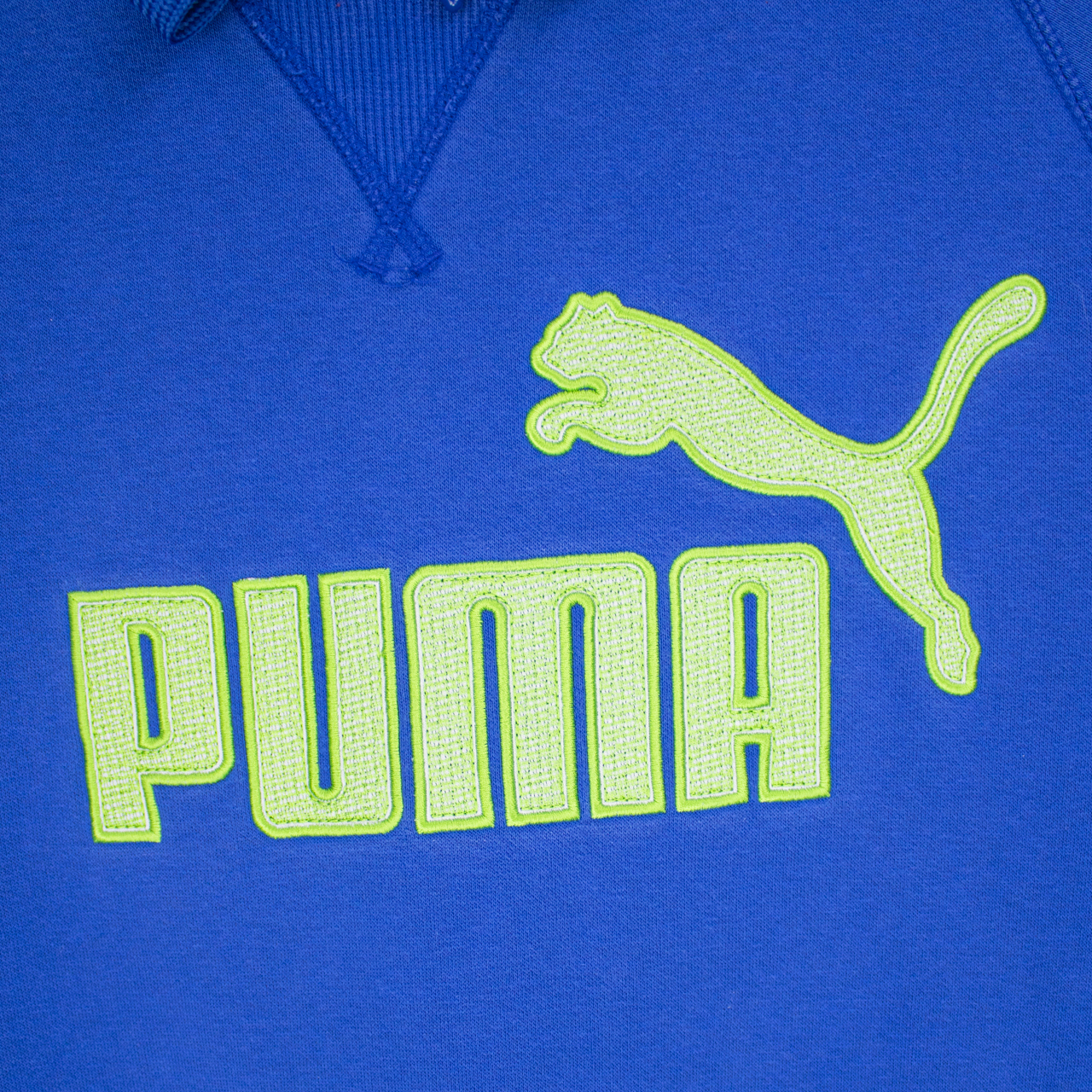 00's  PUMA HOODIE - M
