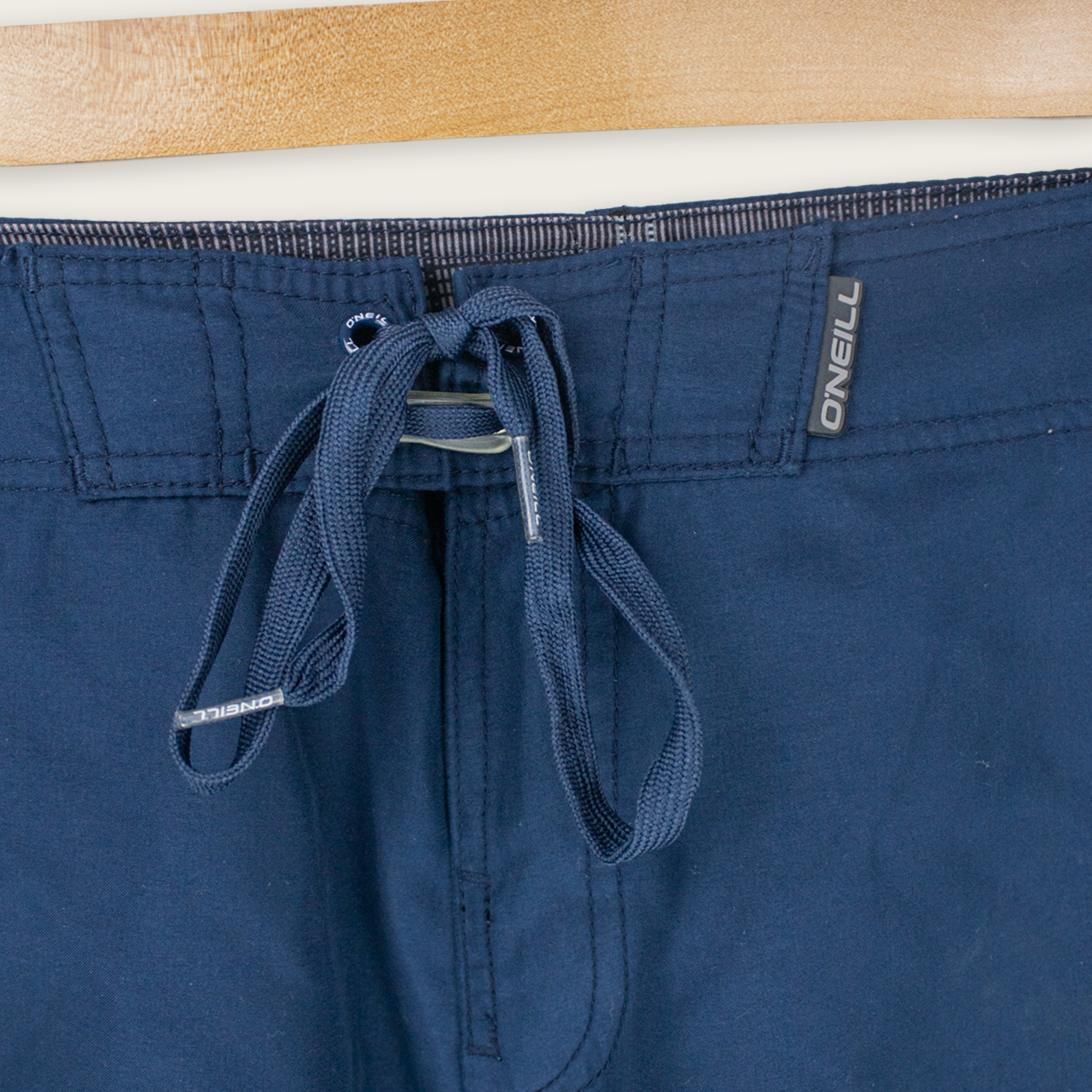 VINTAGE O'NEILL BOARD SHORTS - 40"