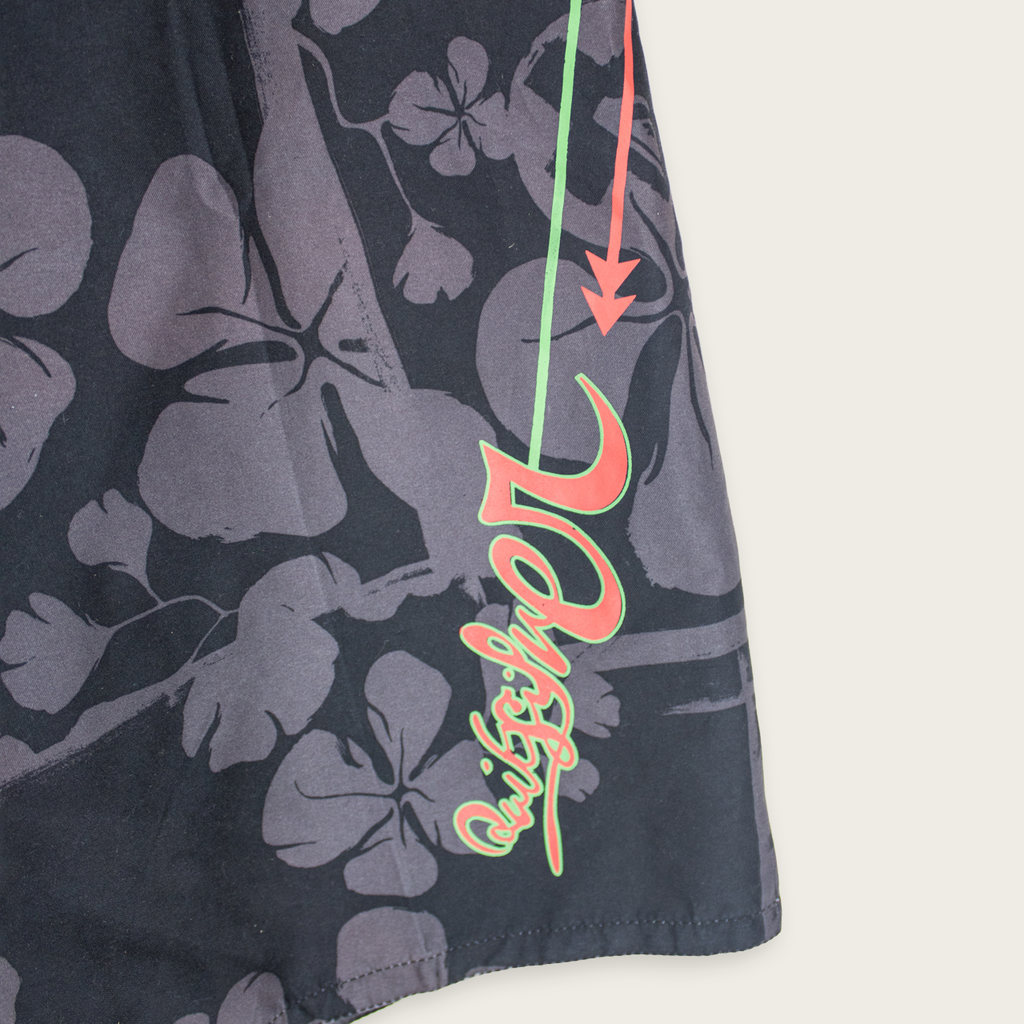 00's QUIKSILVER BOARD SHORTS - 38”