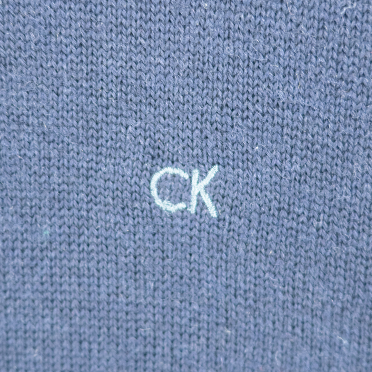 VINTAGE CALVIN KLEIN KNIT SWEATER - M
